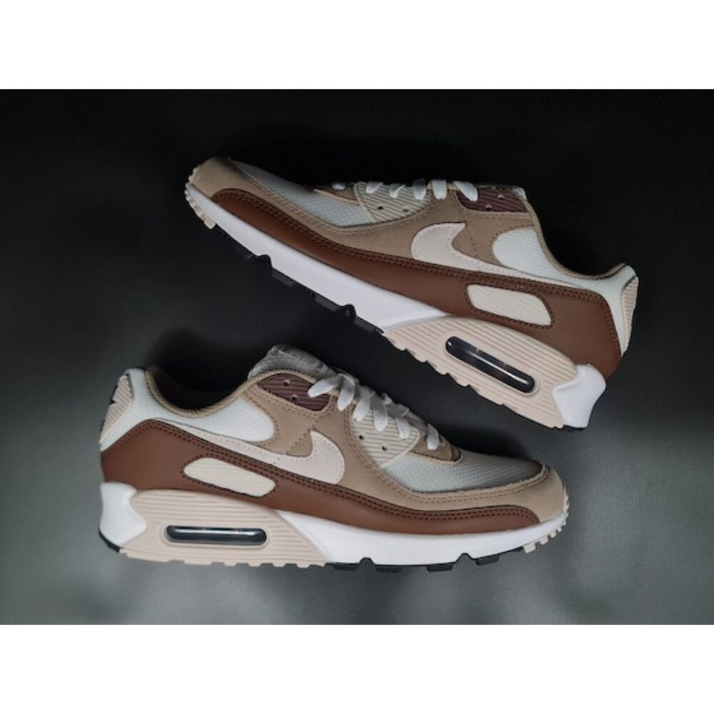 Nike Air Max 90 Summit White Khaki. SIZE 9.5 - DM0029-109